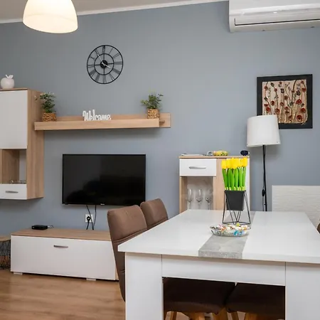 With Wifi - 22507 Apartment *