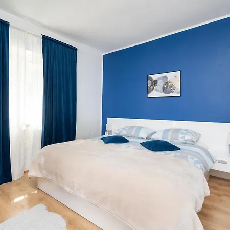 Apartment With Wifi - 22507 *